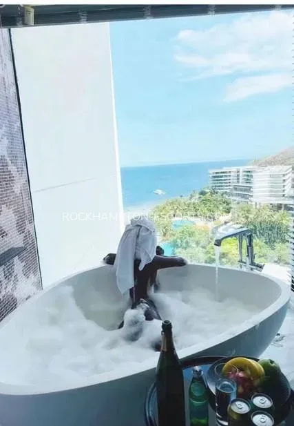 Rockhampton escorts Hanna — 1