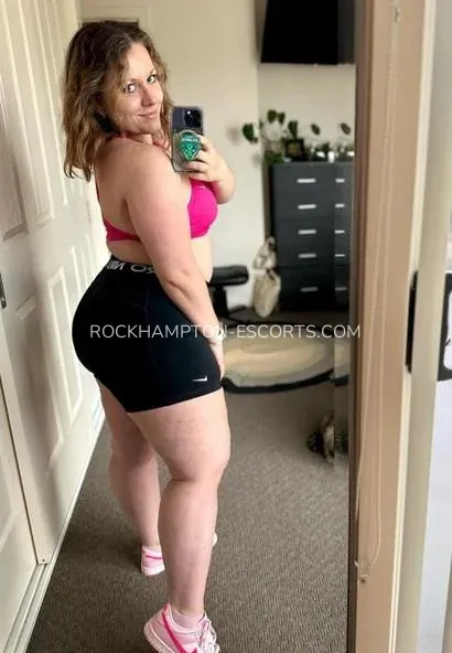 Rockhampton escorts Julia — 3