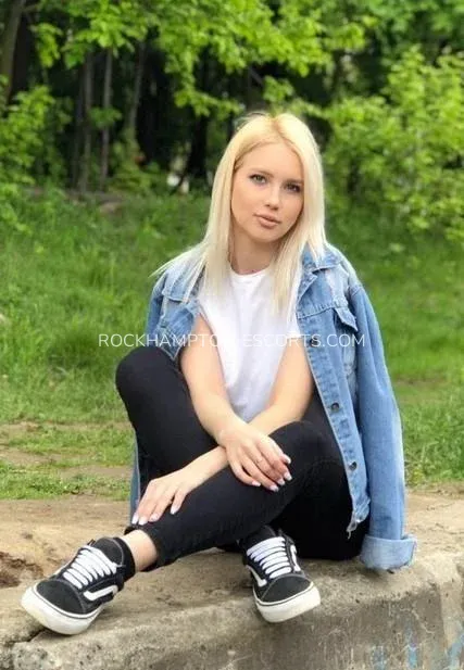 Rockhampton escorts Ellie — 5