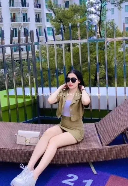 Rockhampton escorts Elise — 7