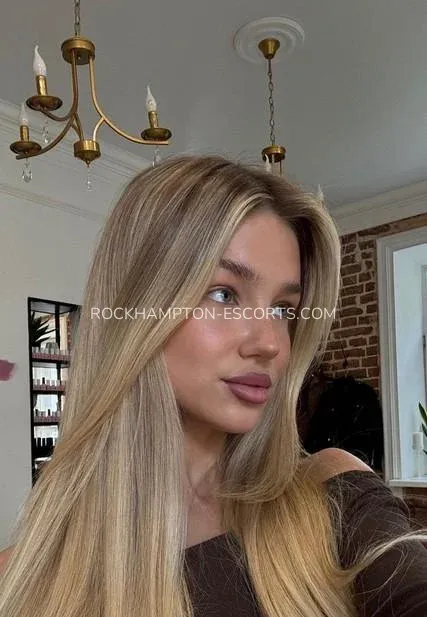 Rockhampton escorts Carly — 3