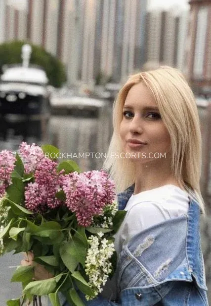 Rockhampton escorts Ellie — 6