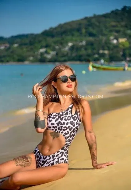 Rockhampton escorts Elin — 5