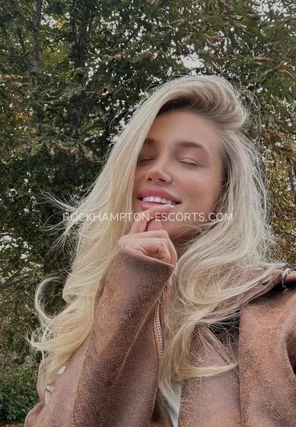 Rockhampton escorts Carly — 4